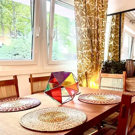 Appartement Charming Buttes-chaumont Paris